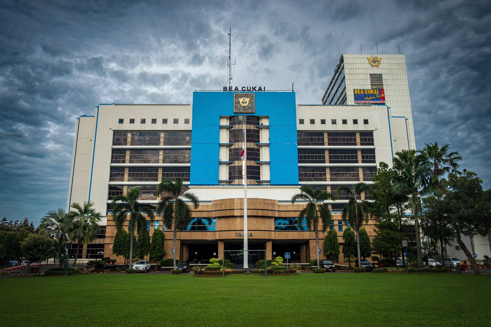 Gambar Slider 1: Gedung Kantor Bea Cukai